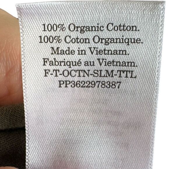 Everlane The Organic Cotton Long-Sleeve Crew Kalamata Olive - Picture 7 of 9